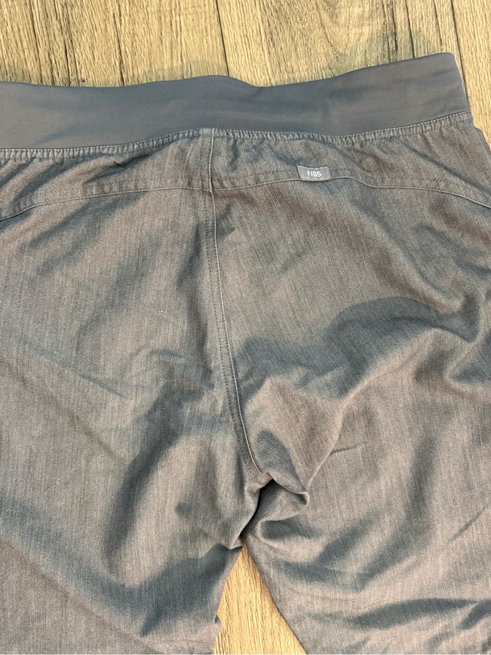 Figs Women’s Gray Scrub Pants with Teal Drawstring - Picture 5 of 5